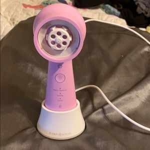 Clarisonic brush